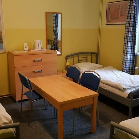 Auberge de jeunesse Petit *